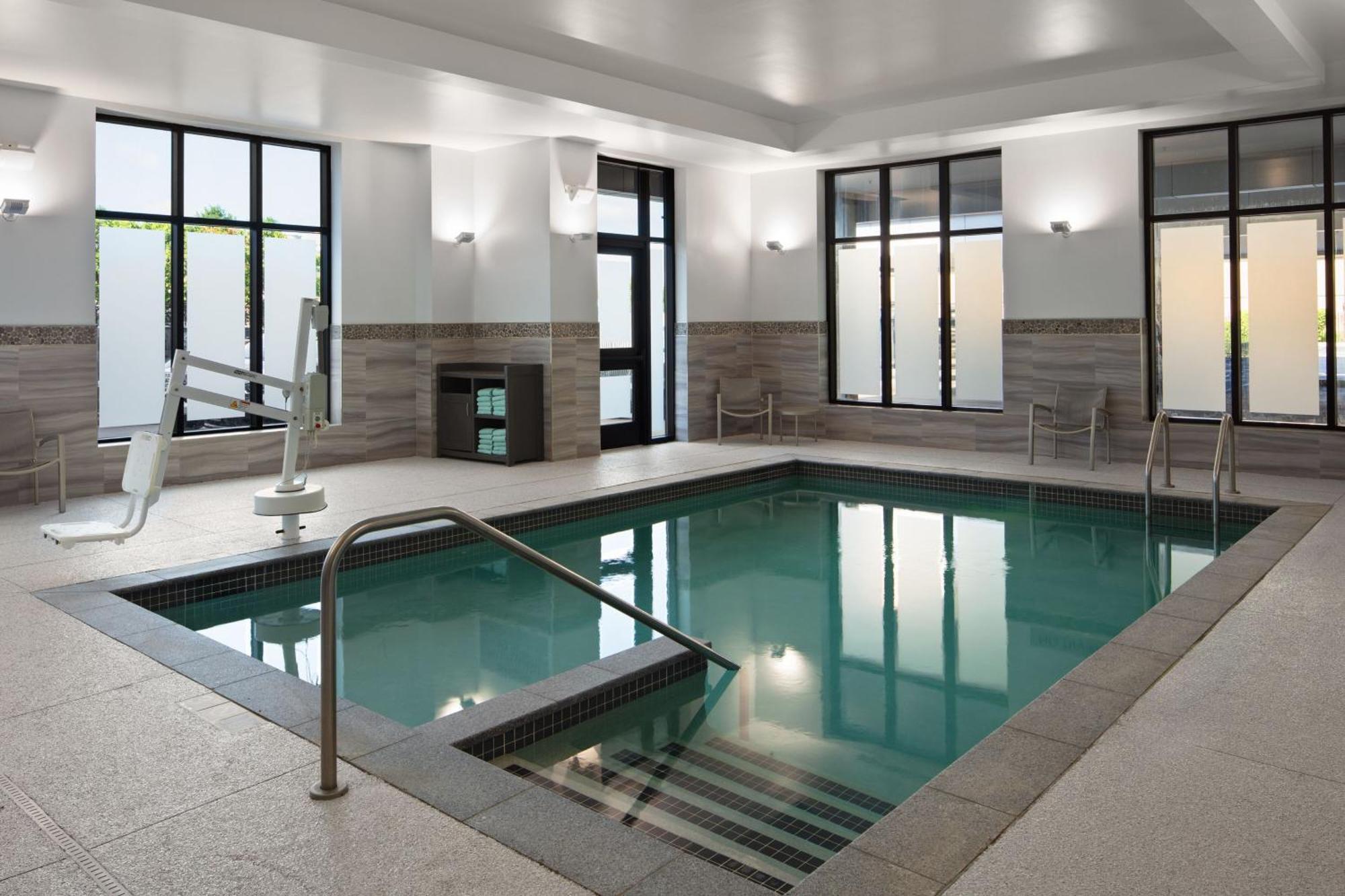 Towneplace Suites By Marriott Boston Logan Airport/Chelsea Zewnętrze zdjęcie