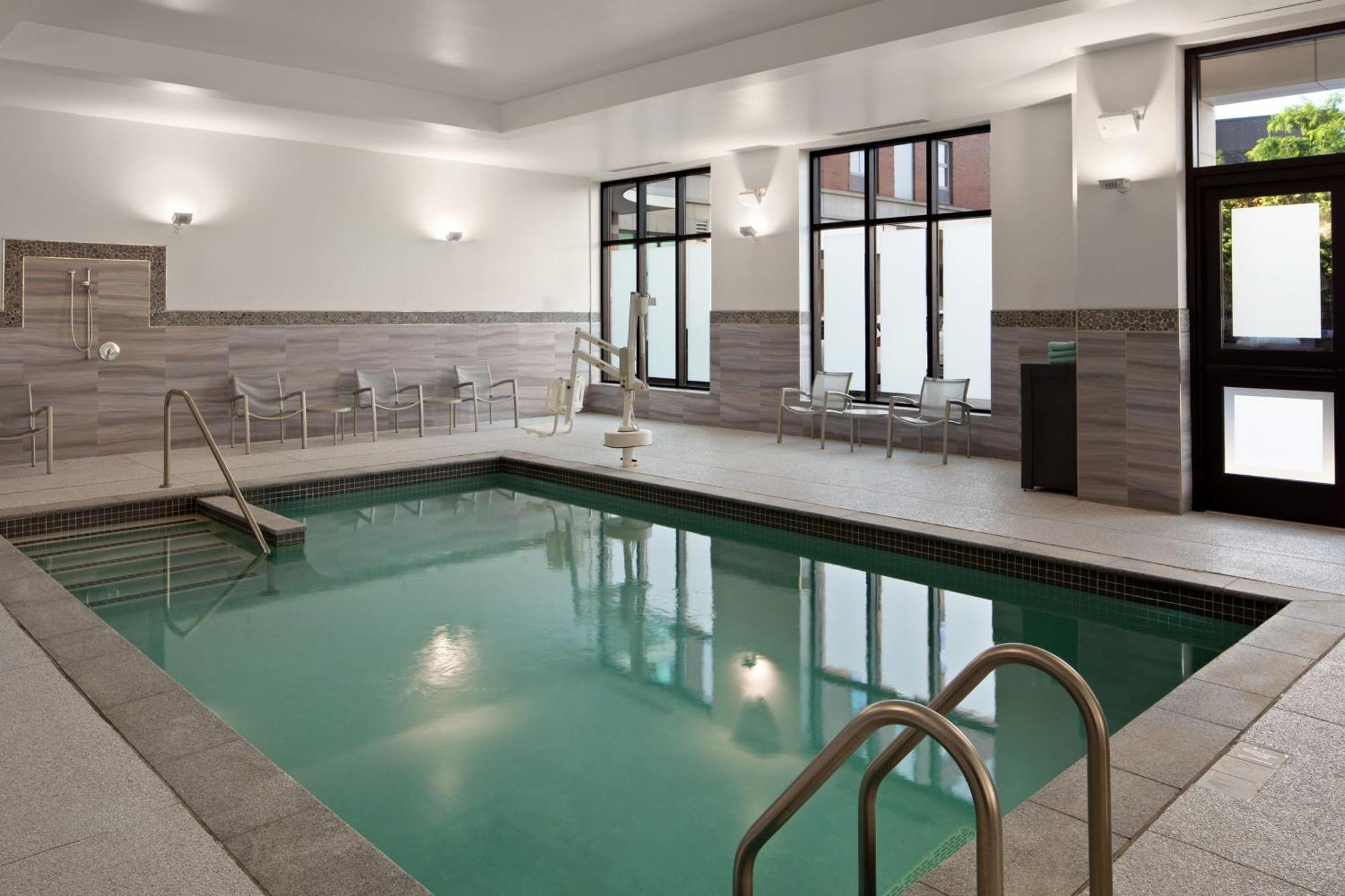 Towneplace Suites By Marriott Boston Logan Airport/Chelsea Zewnętrze zdjęcie